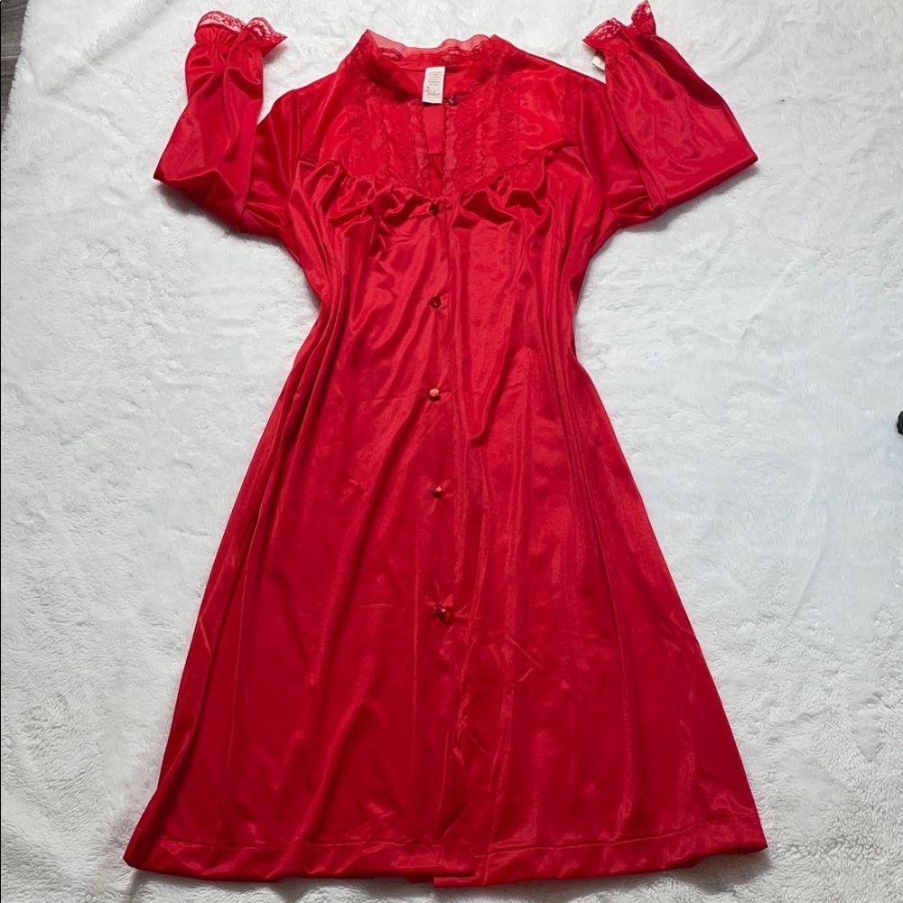 Vintage NWT Luxurious Scarlet Women's Robe
